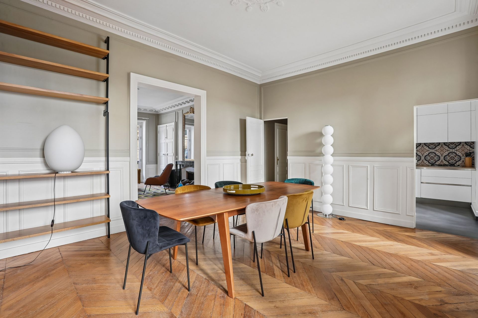 apartment 6 Rooms for sale on PARIS (75008)
