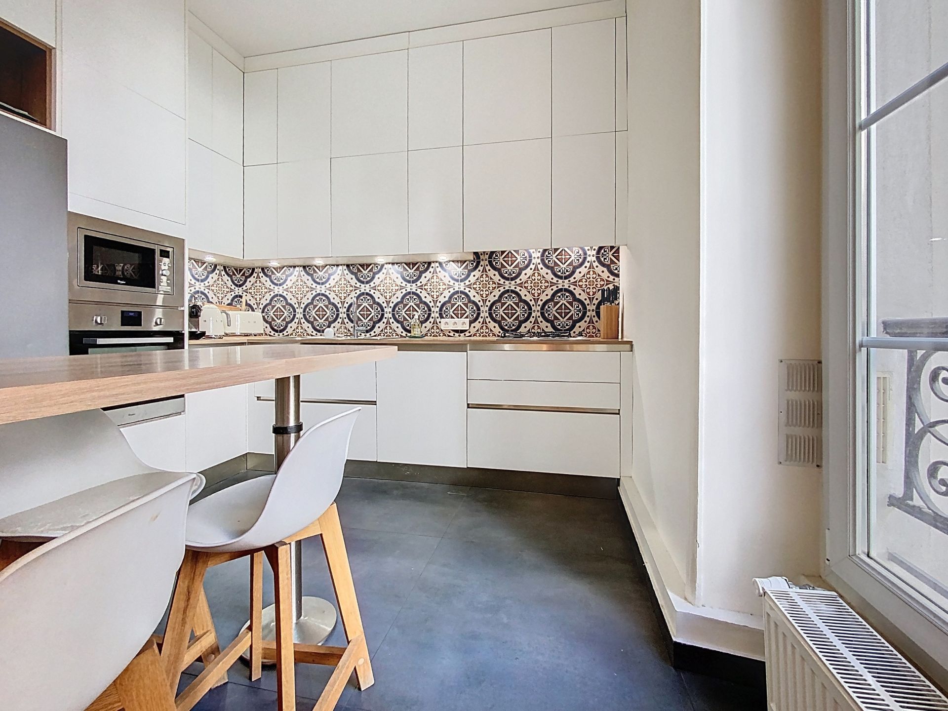 apartment 6 Rooms for sale on PARIS (75008)