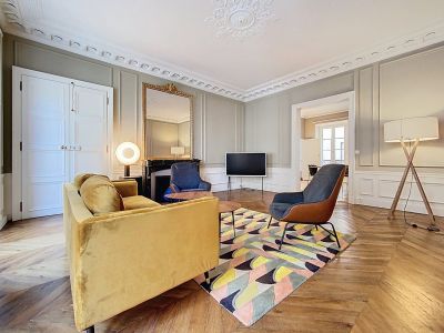 apartment 6 Rooms for sale on PARIS (75008) Sale Apartment Paris 8 6 Rooms 143 m²