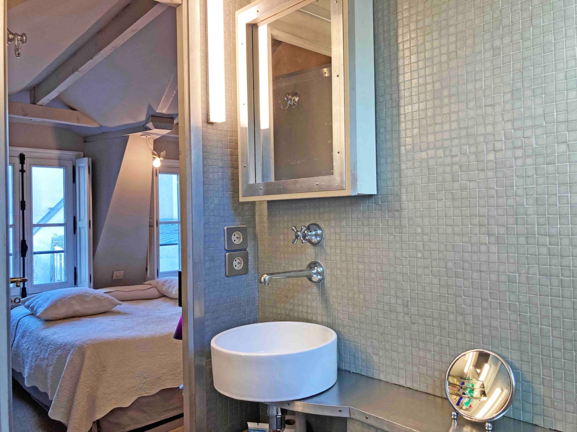 apartment 4 Rooms for sale on PARIS (75008)