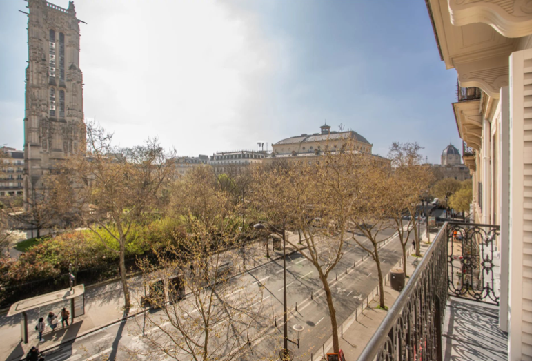 apartment 4 Rooms for sale on PARIS (75001)