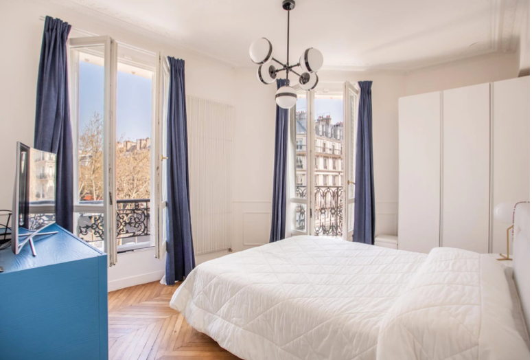 apartment 4 Rooms for sale on PARIS (75001)