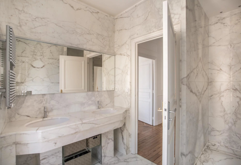 apartment 4 Rooms for sale on PARIS (75001)