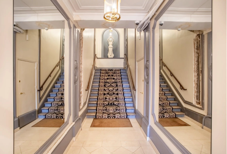 apartment 4 Rooms for sale on PARIS (75001)