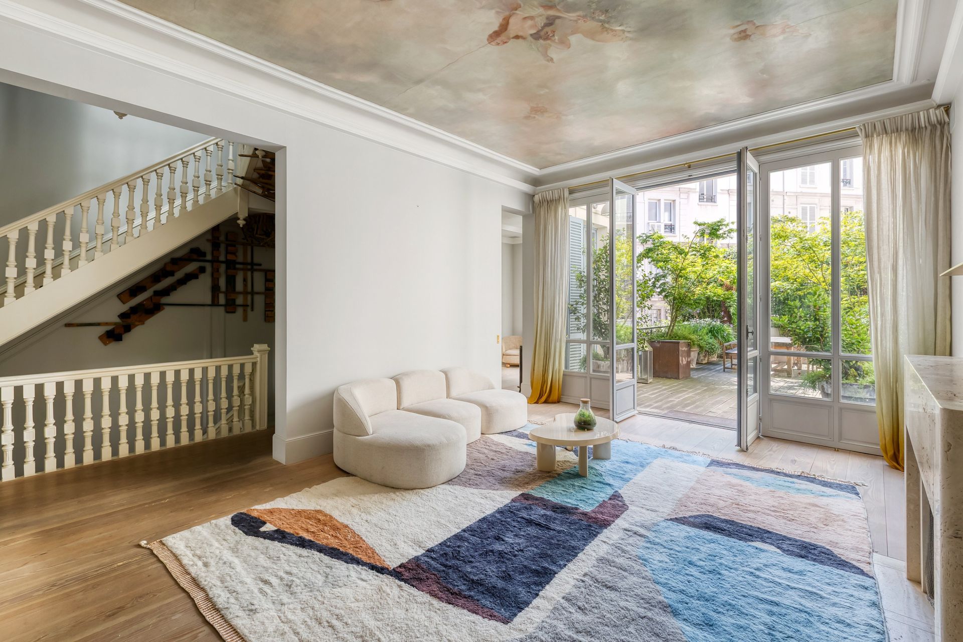 hôtel particulier 15 Pièces en vente sur PARIS (75017)