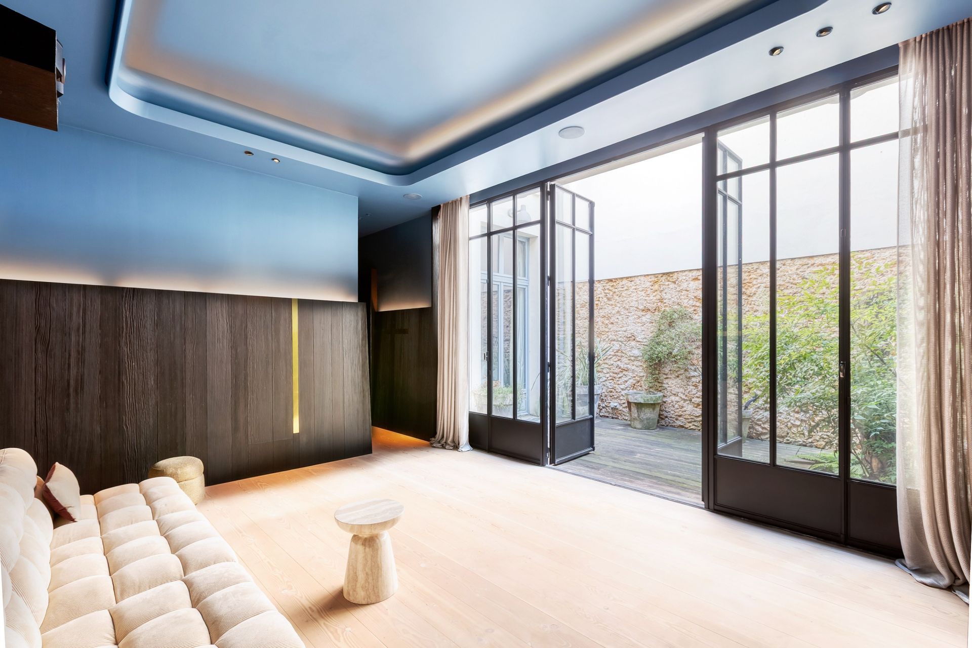 hôtel particulier 15 Pièces en vente sur PARIS (75017)