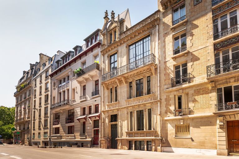 hôtel particulier 15 Pièces en vente sur PARIS (75017)