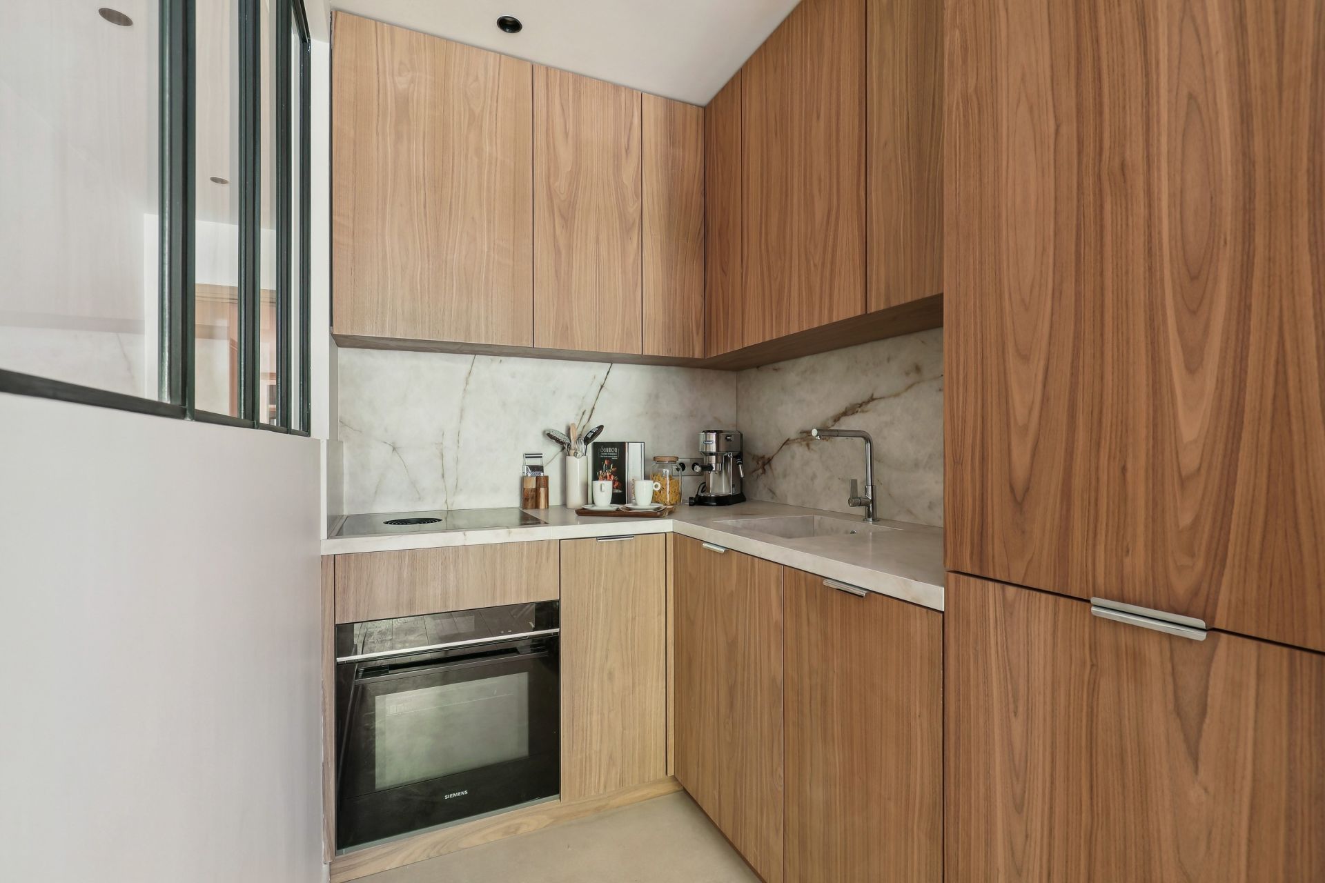 apartment 4 Rooms for sale on PARIS (75007)