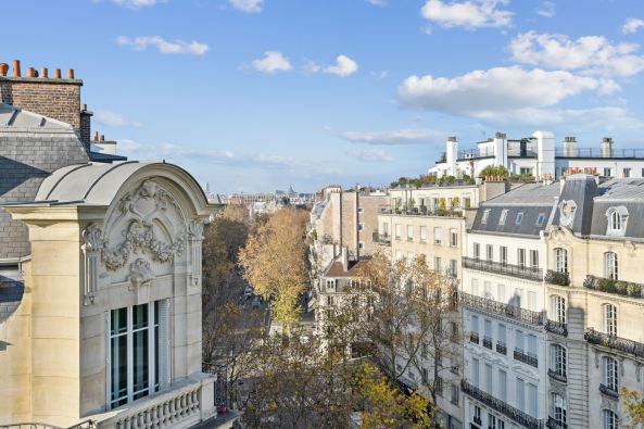 Sale Apartment Paris 7 5 Rooms 125.04 m²