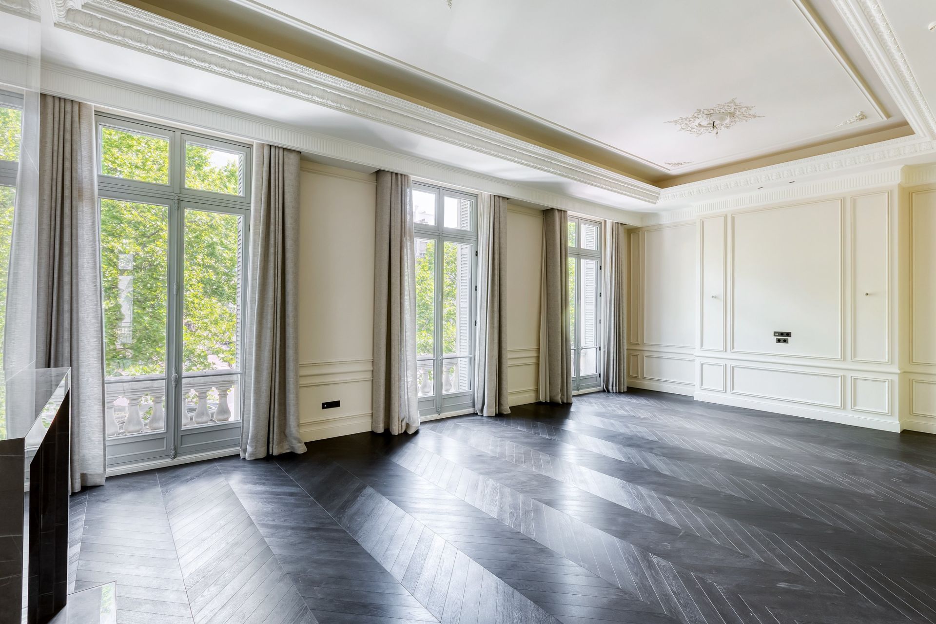 hôtel particulier 14 Pièces en vente sur PARIS (75116)