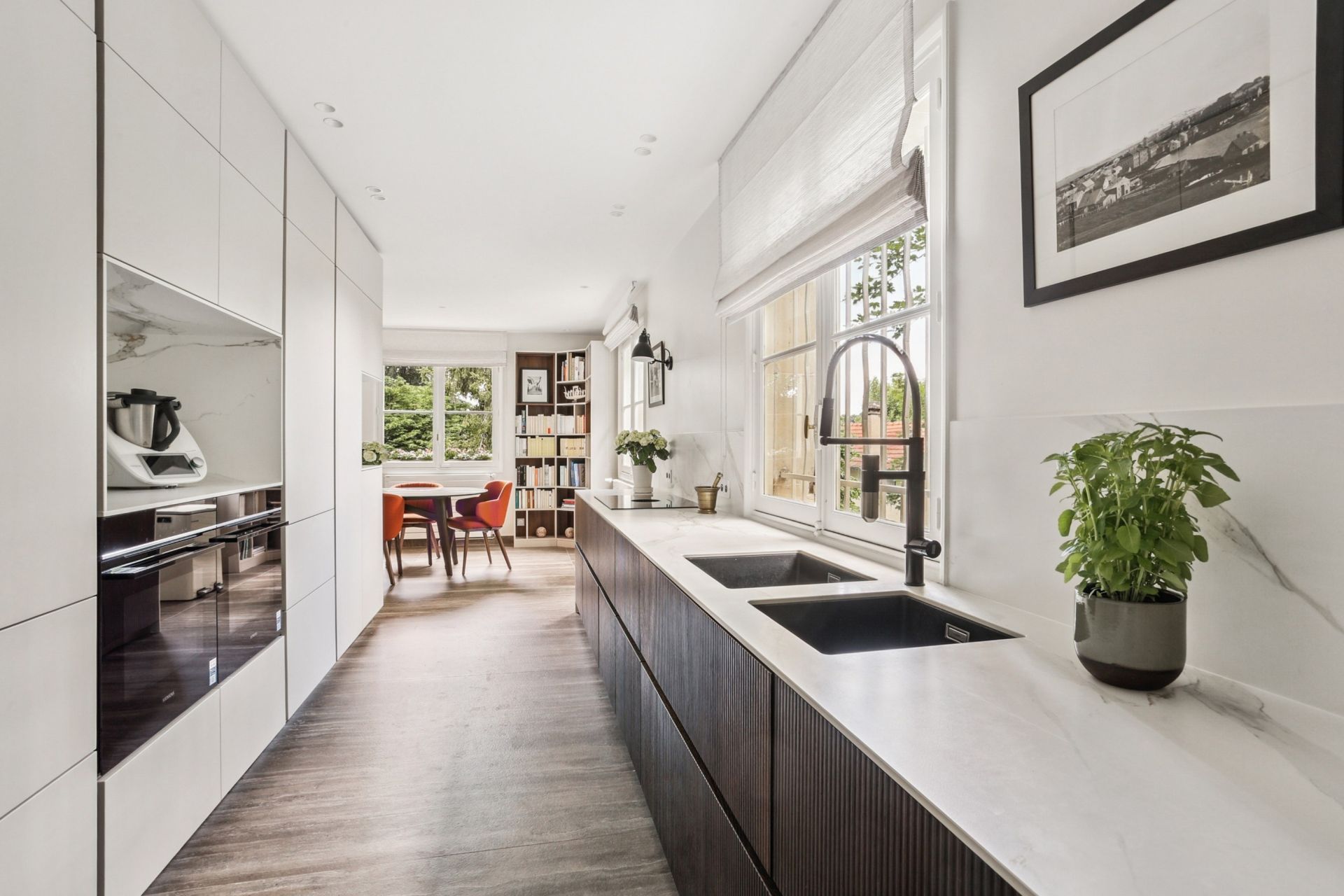 property 14 Rooms for sale on VILLE D AVRAY (92410)