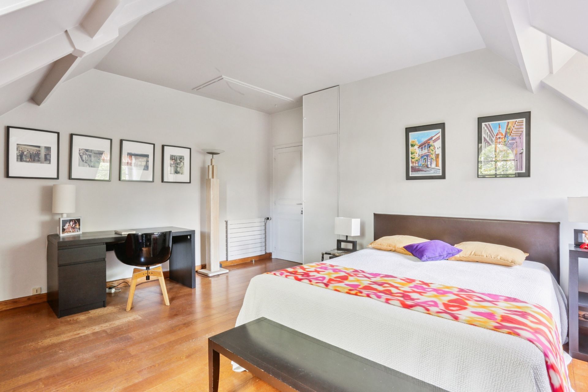 property 14 Rooms for sale on VILLE D AVRAY (92410)