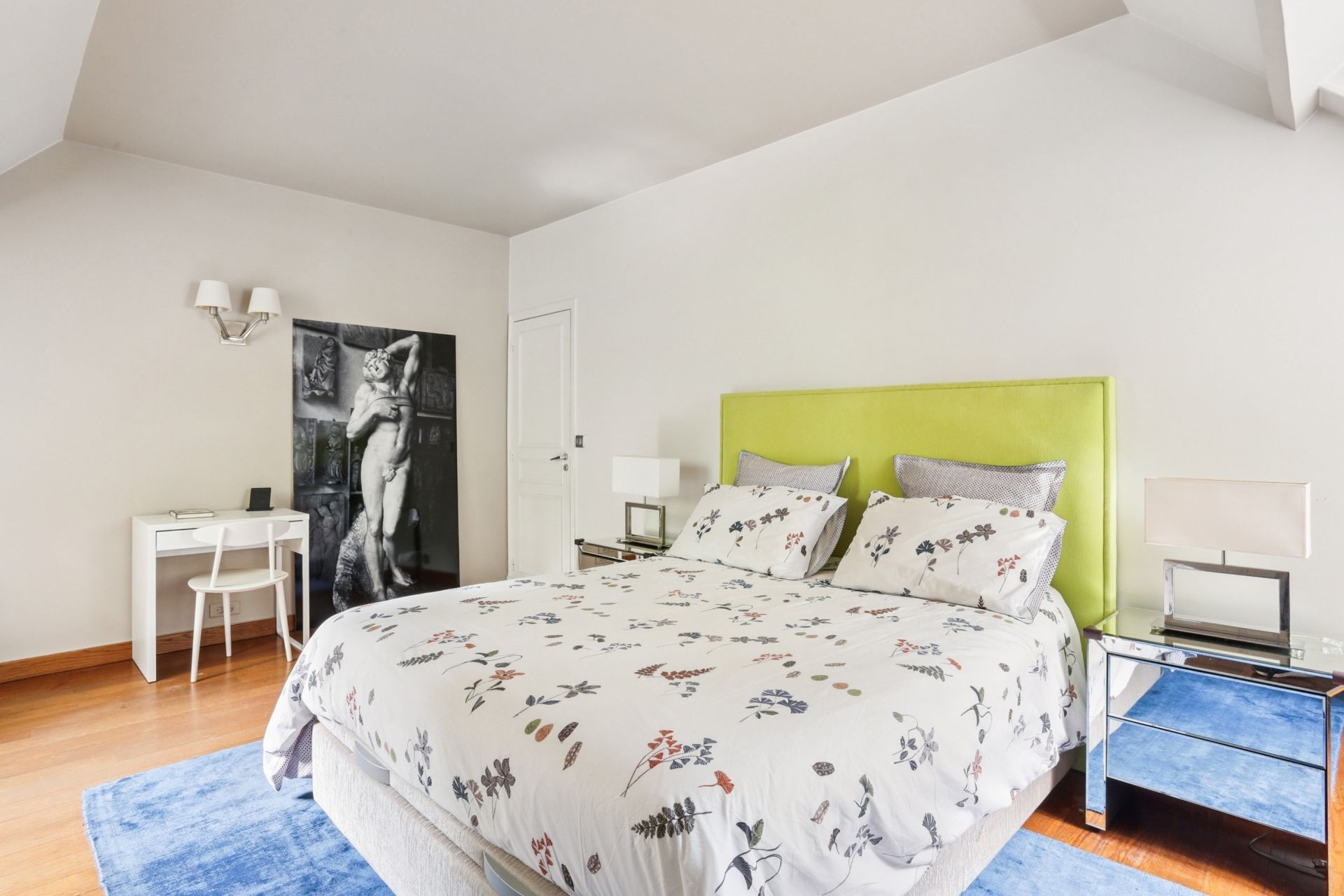 property 14 Rooms for sale on VILLE D AVRAY (92410)