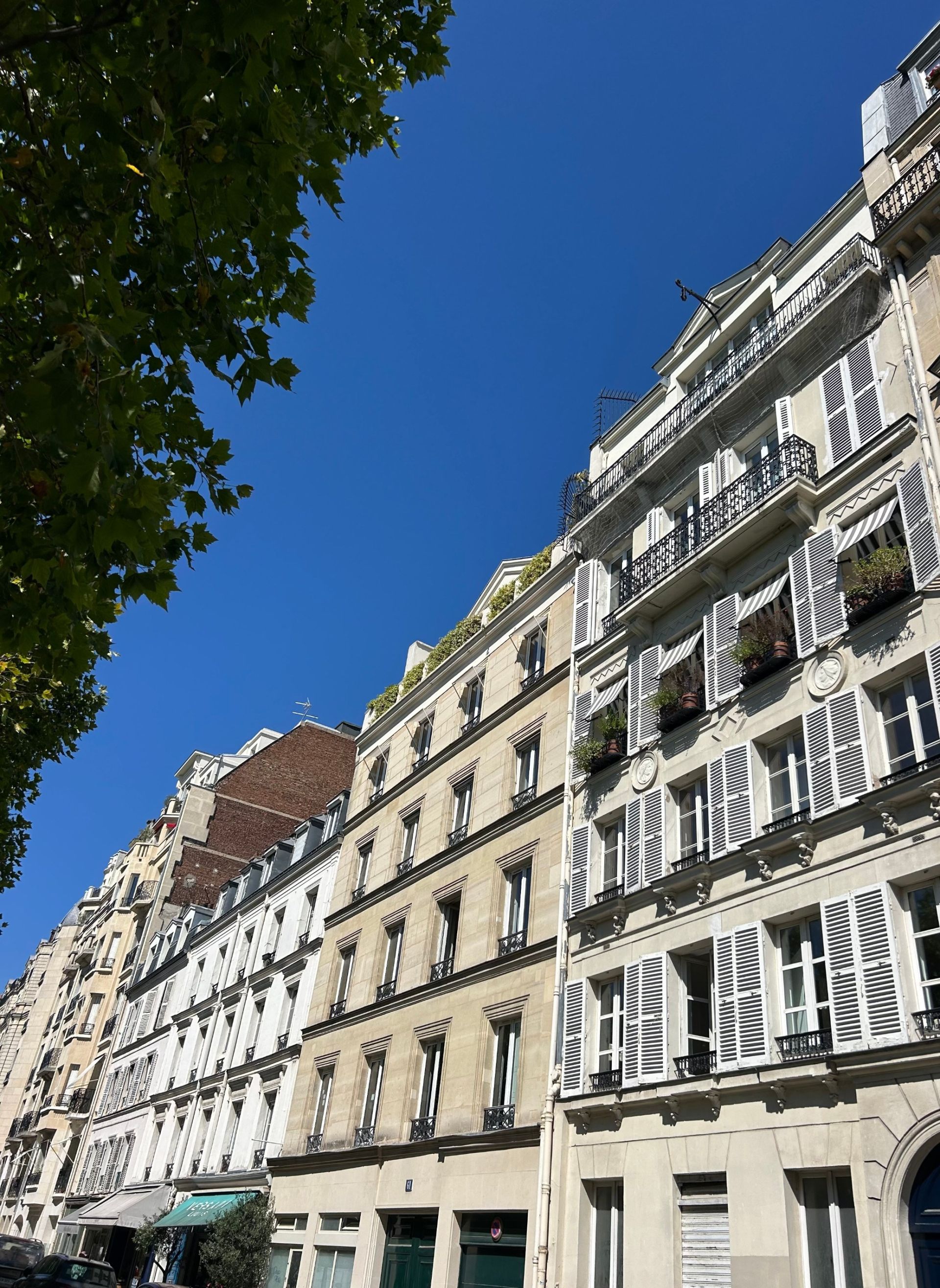 apartment 4 Rooms for sale on PARIS (75007)