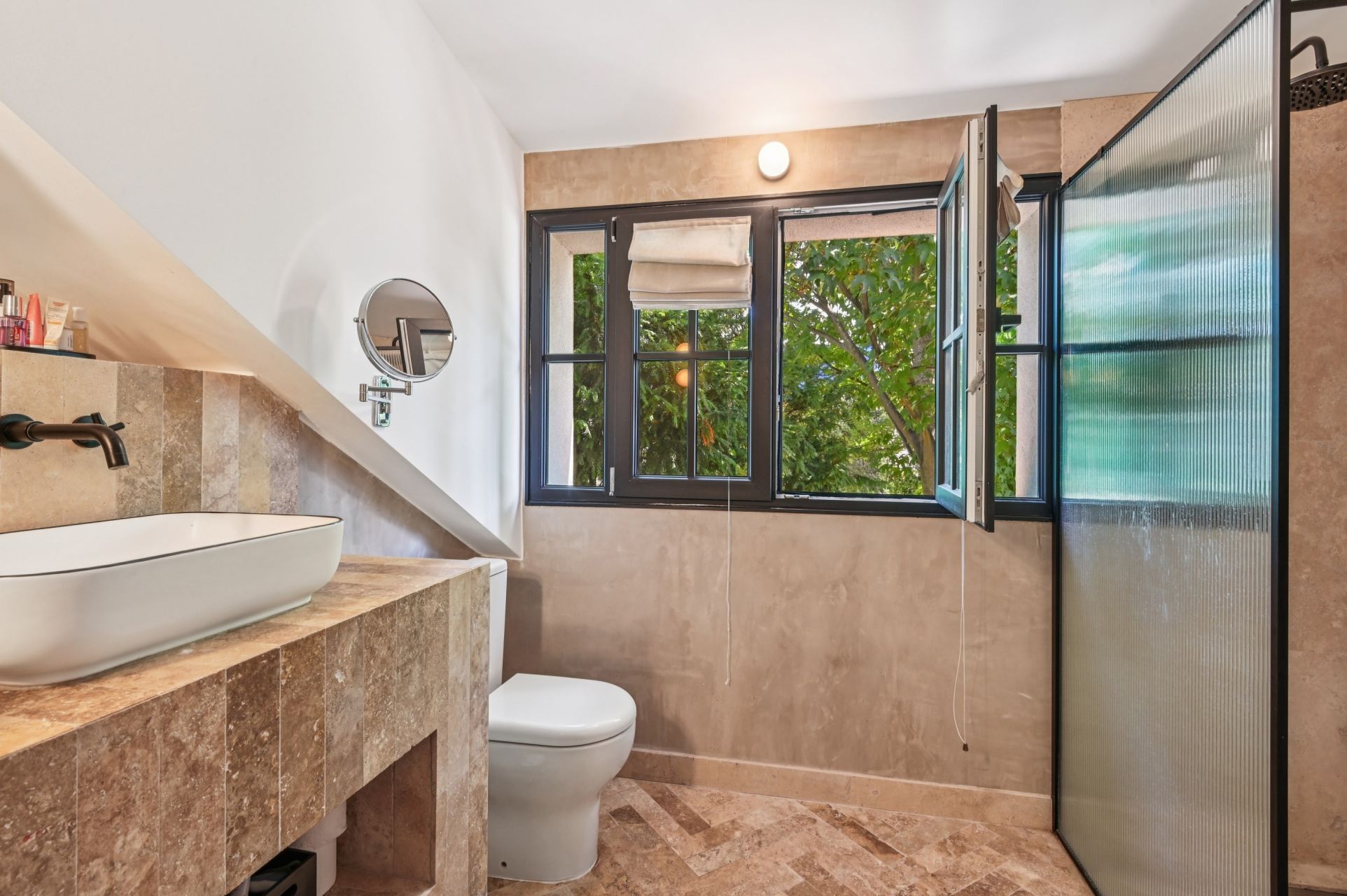 house 6 Rooms for sale on COLOMBES (92700)