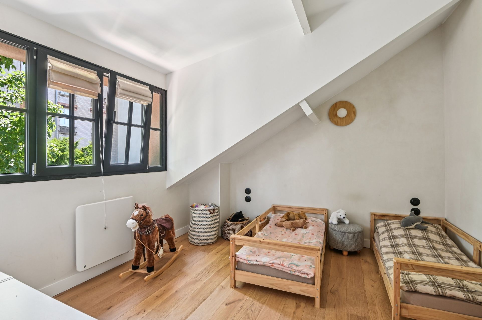 house 6 Rooms for sale on COLOMBES (92700)