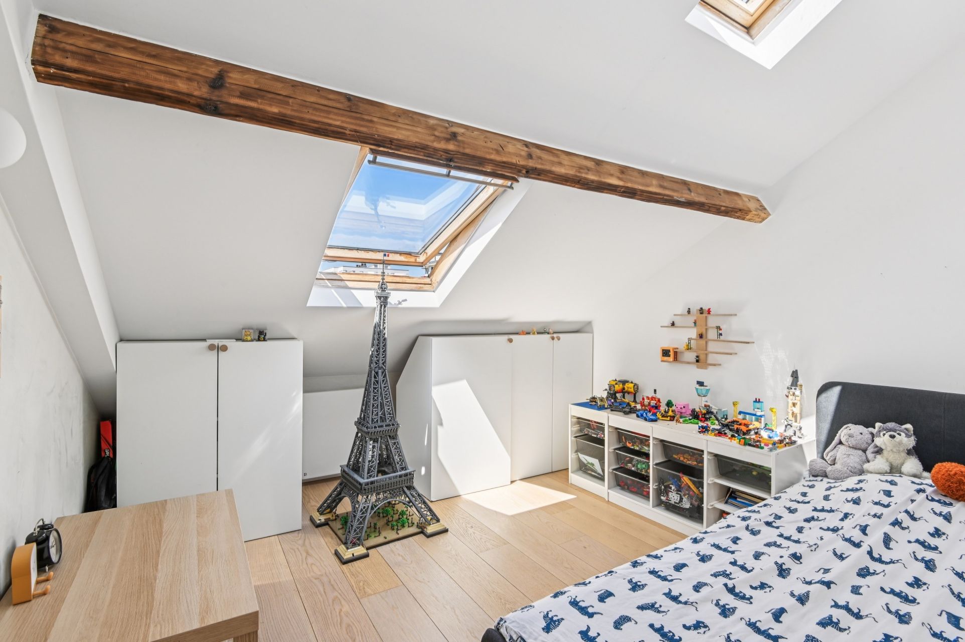 house 6 Rooms for sale on COLOMBES (92700)