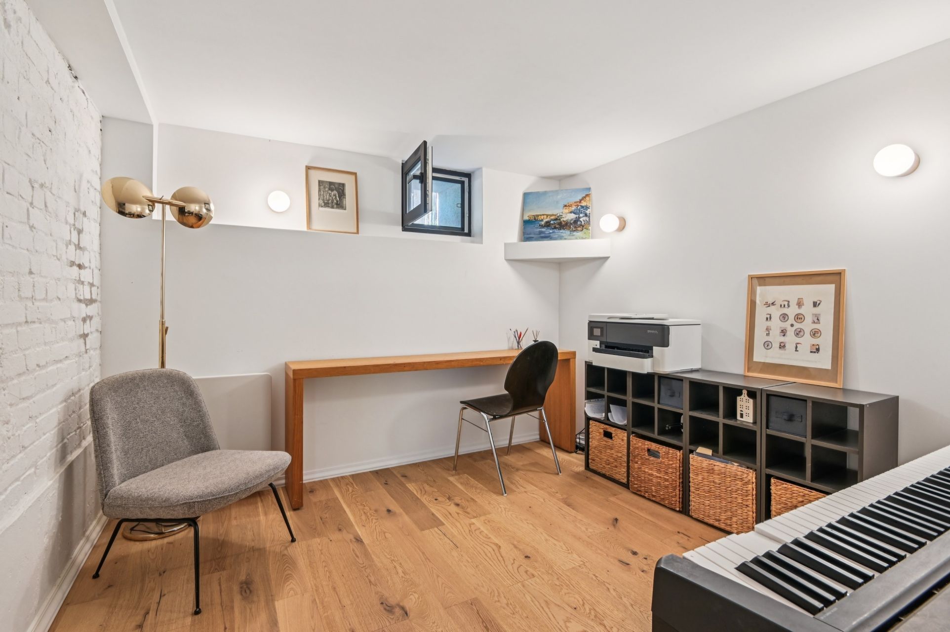 house 6 Rooms for sale on COLOMBES (92700)