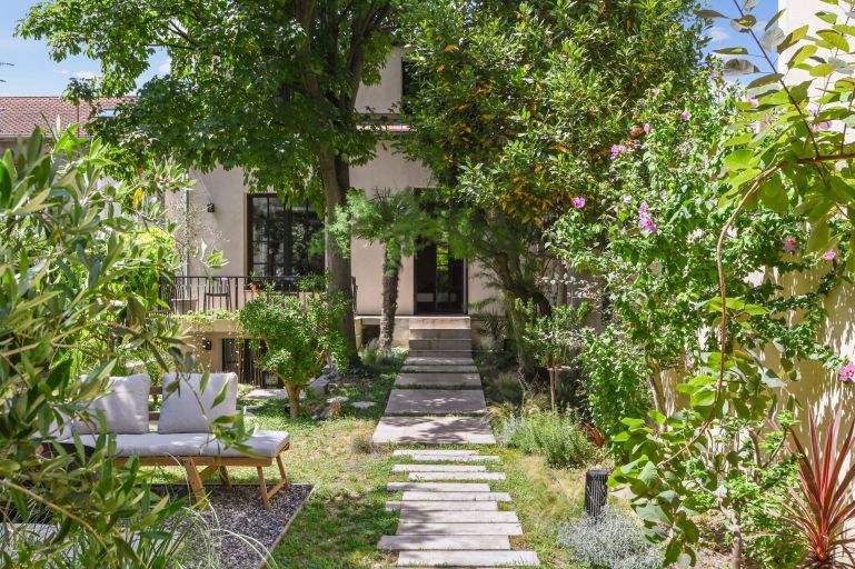 house 6 Rooms for sale on COLOMBES (92700)