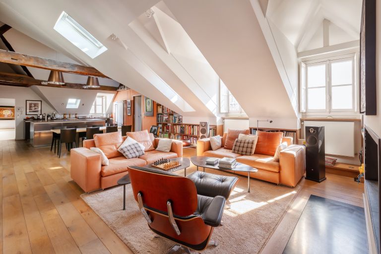 apartment 4 Rooms for sale on PARIS (75007)