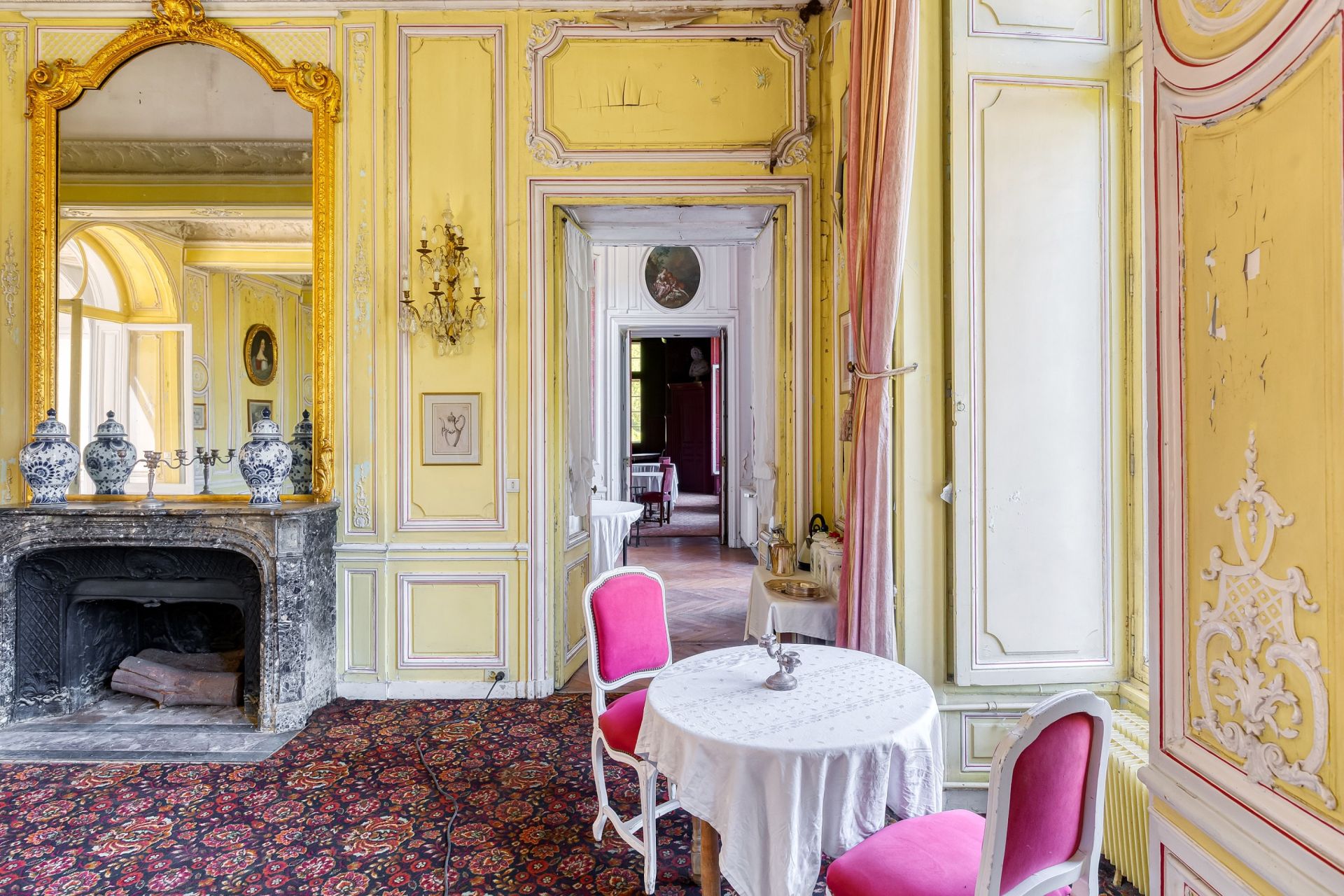 castle 56 Rooms for sale on AUNEAU (28700)