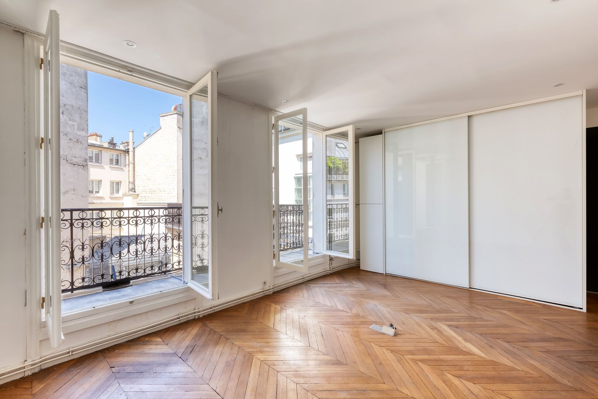 appartement 7 Pièces en vente sur PARIS (75008)