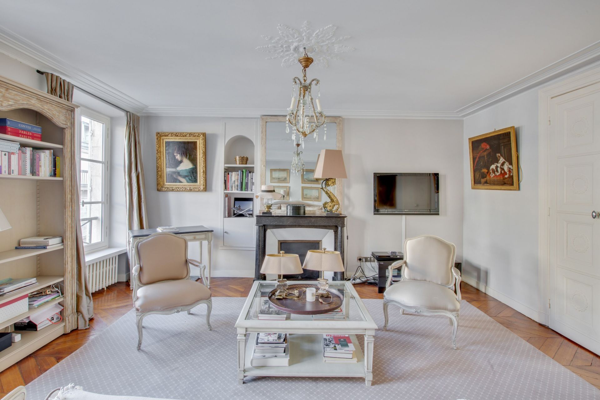 apartment 3 Rooms for sale on PARIS (75008)