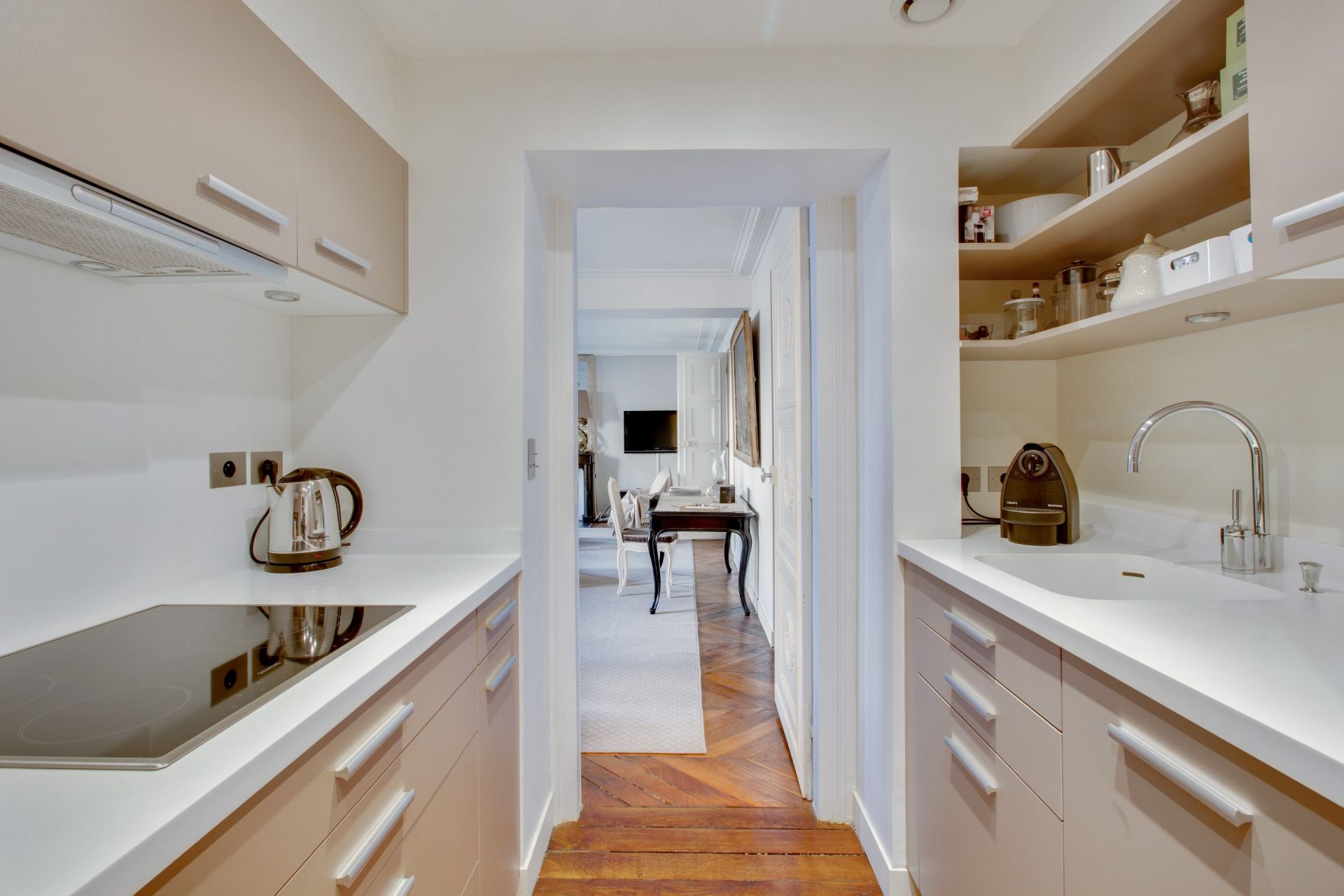 apartment 3 Rooms for sale on PARIS (75008)