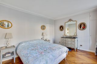 apartment 3 Rooms for sale on PARIS (75008)