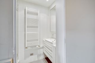 apartment 3 Rooms for sale on PARIS (75008)