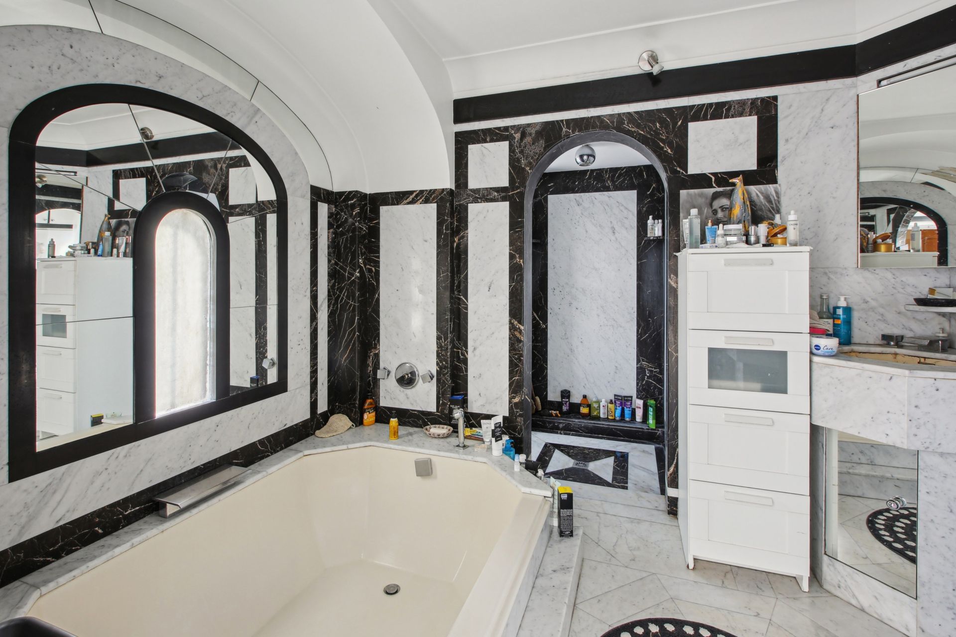 duplex 5 Pièces en vente sur PARIS (75116)