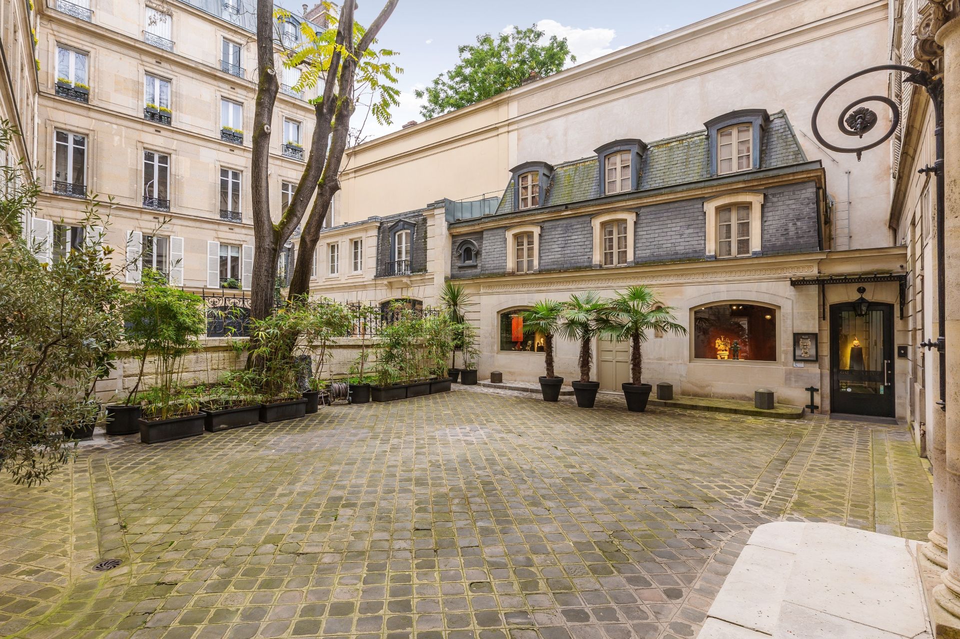 appartement 7 Pièces en vente sur PARIS (75008)