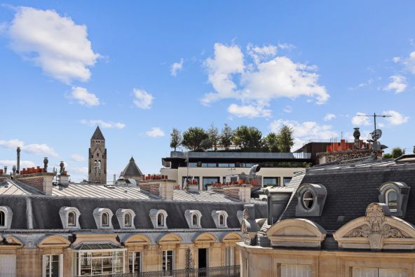 Sale Apartment Paris 8 2 Rooms 33 m²