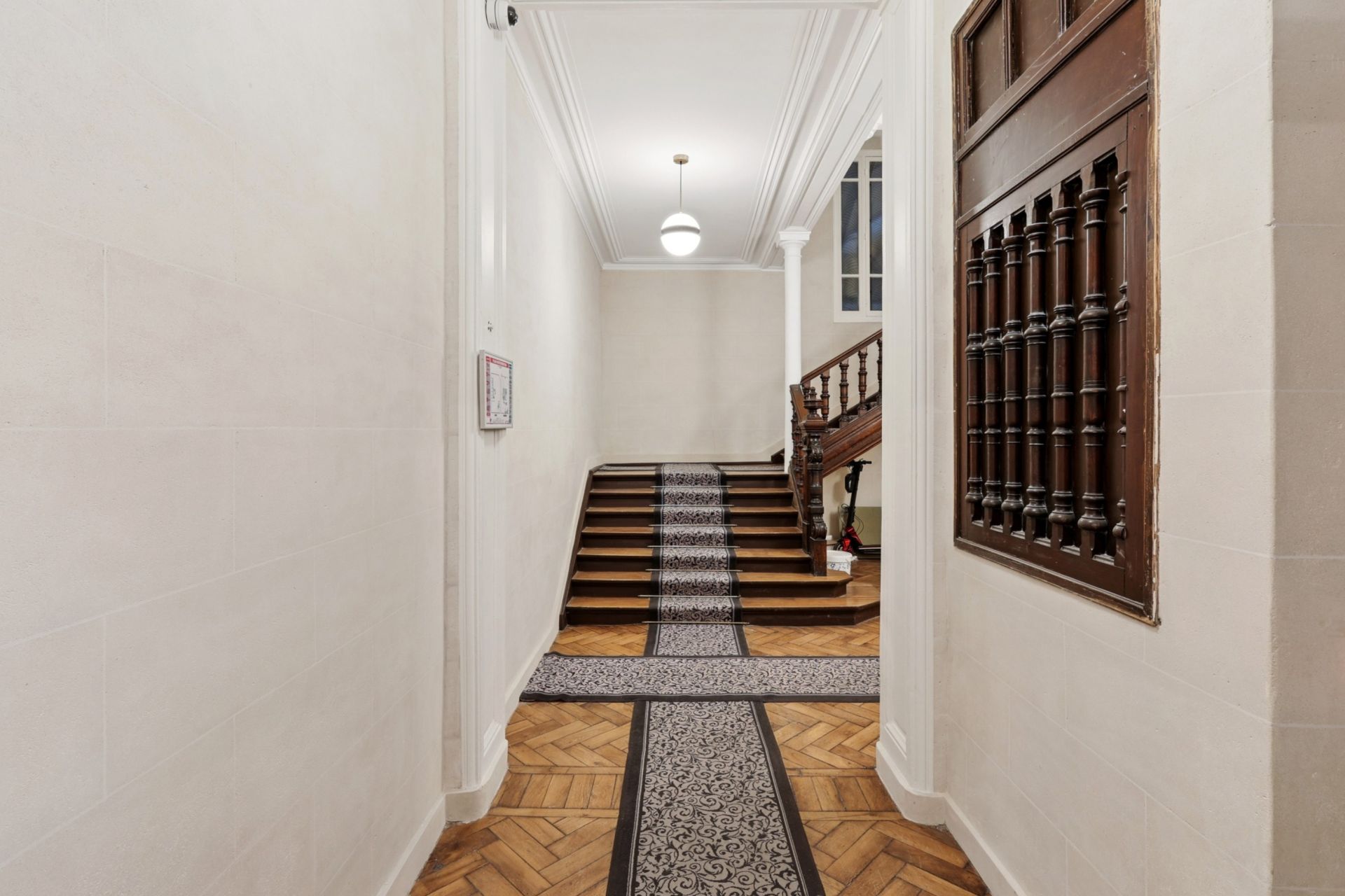 appartement 2 Pièces en vente sur PARIS (75008)