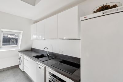 Sale Apartment Paris 8 2 Rooms 45 m²