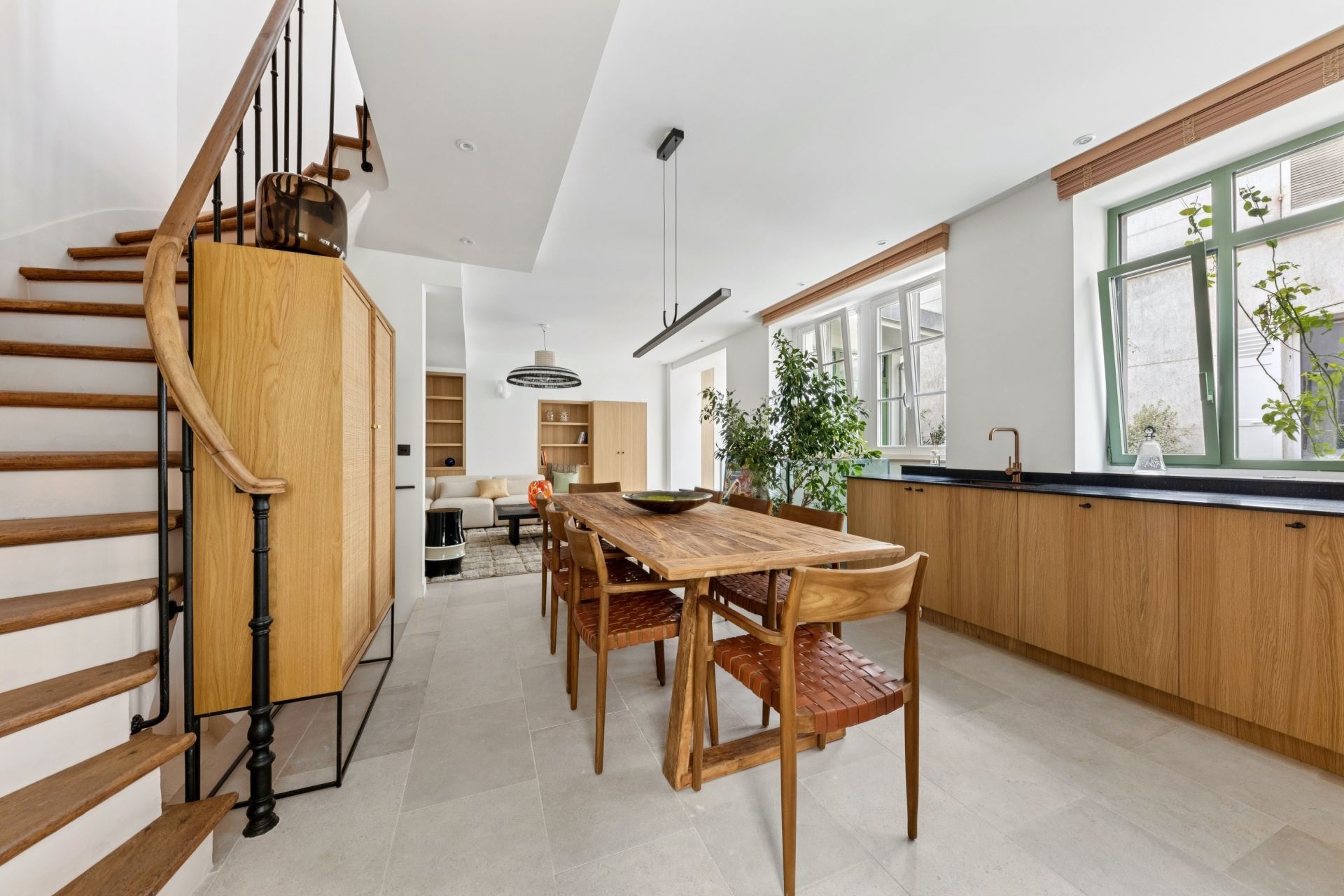 townhouse 5 Rooms for sale on PARIS (75005)