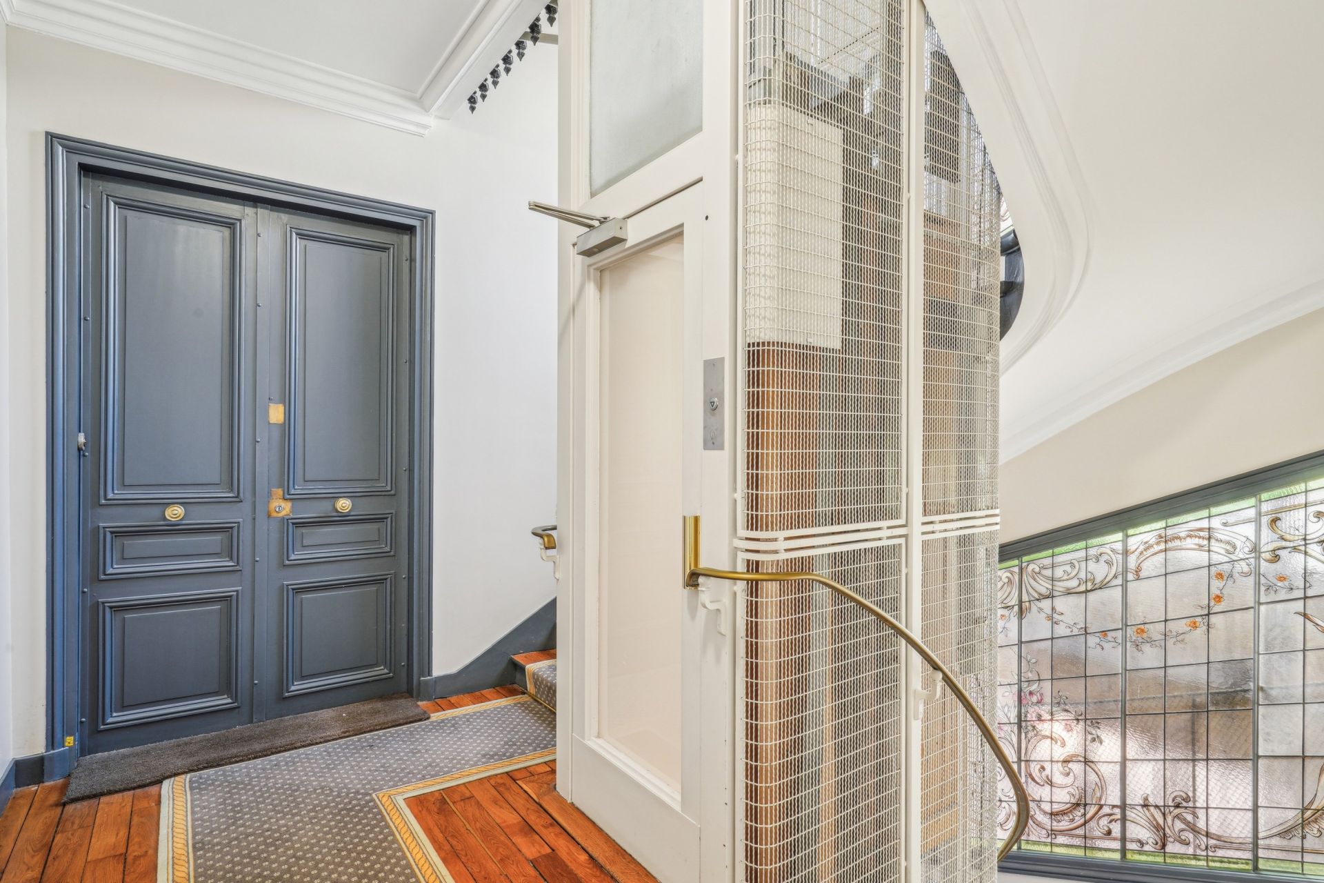 duplex 5 Rooms for sale on PARIS (75018)