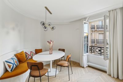 Sale Apartment Paris 17 3 Rooms 62 m²