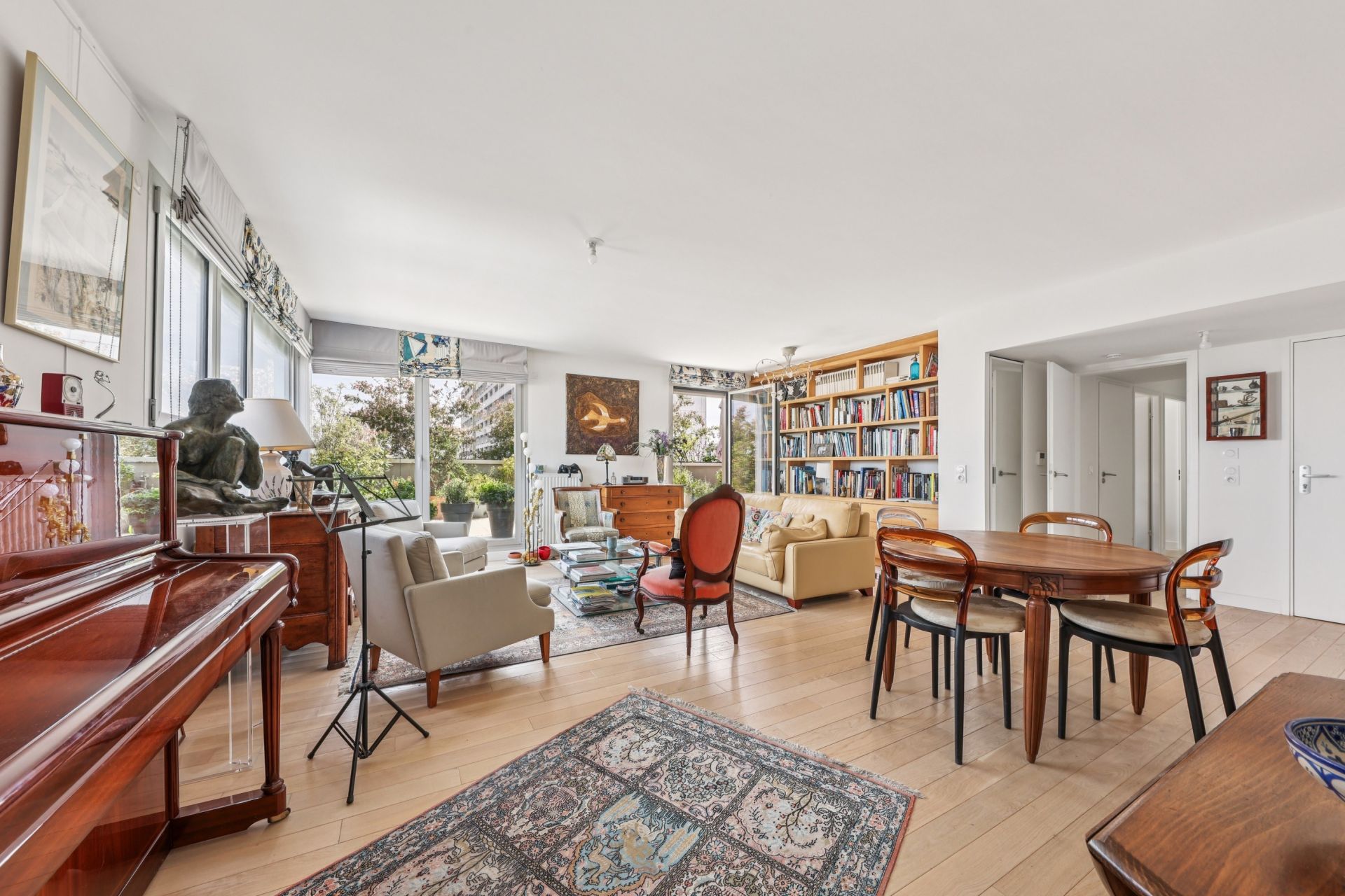 apartment 5 Rooms for sale on PARIS (75013)