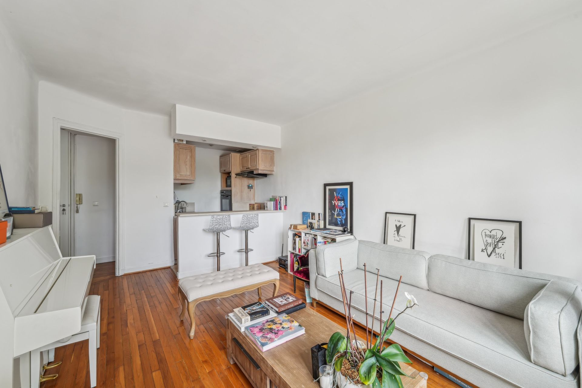 apartment 2 Rooms for sale on NEUILLY SUR SEINE (92200)