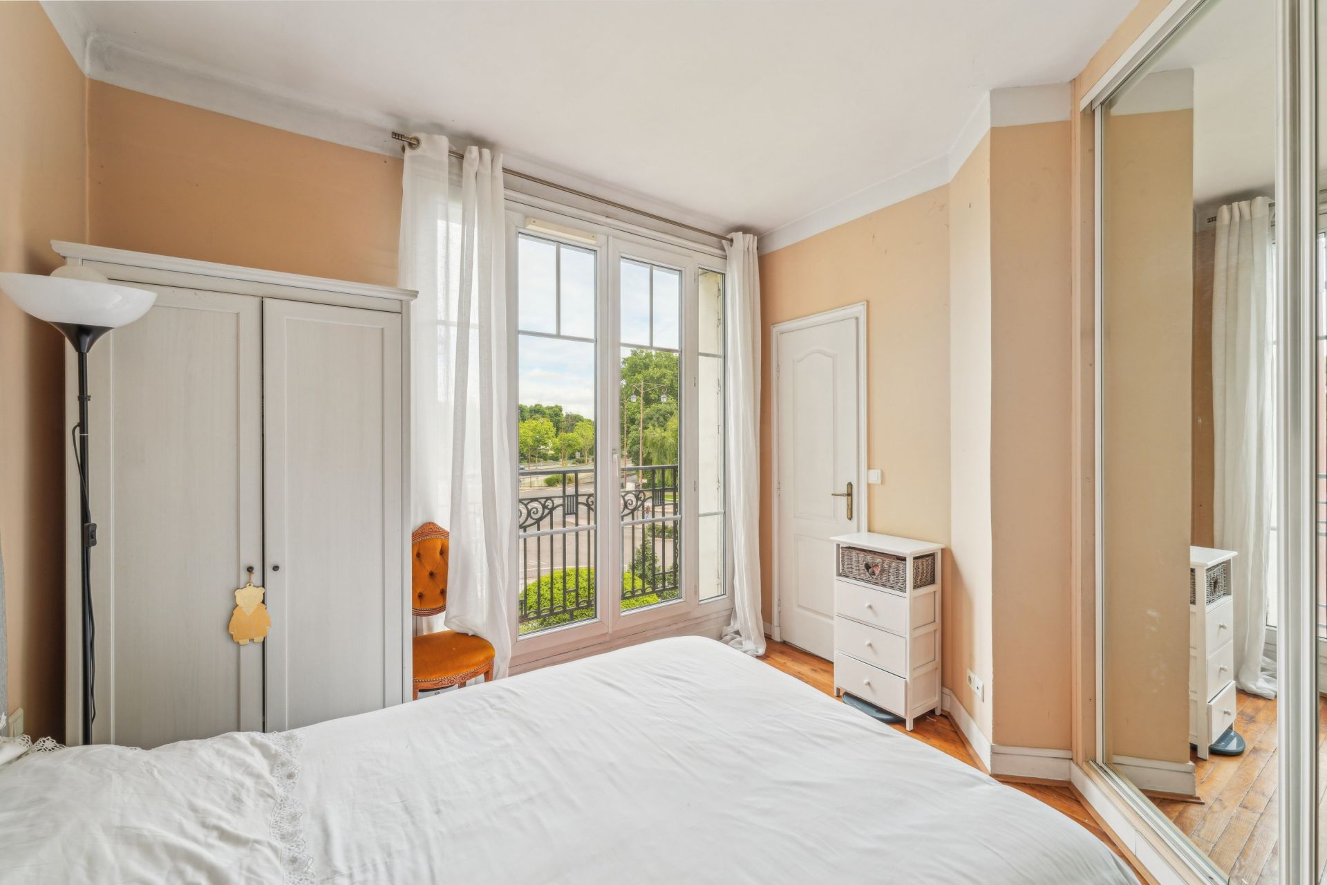 apartment 2 Rooms for sale on NEUILLY SUR SEINE (92200)