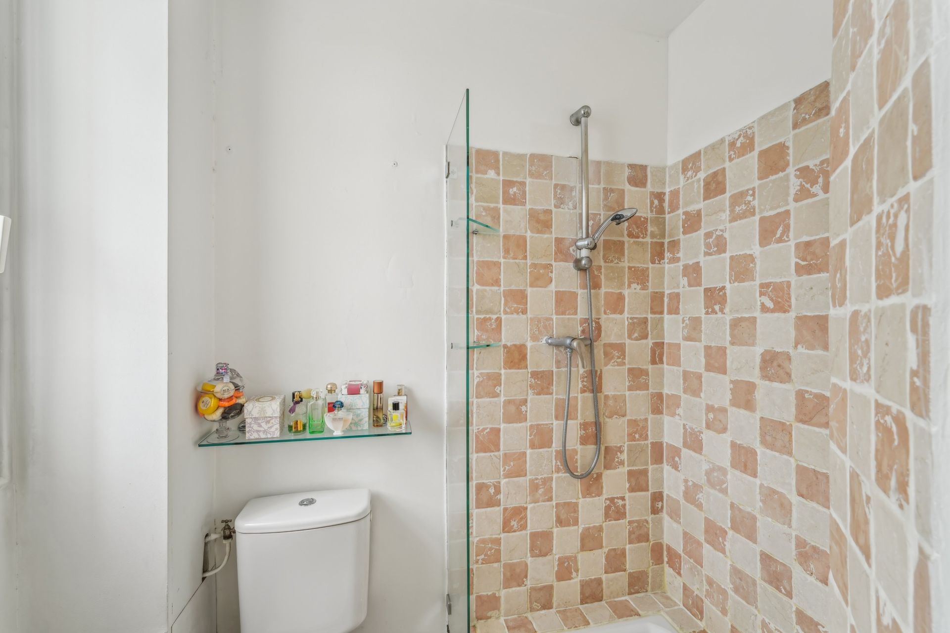 apartment 2 Rooms for sale on NEUILLY SUR SEINE (92200)