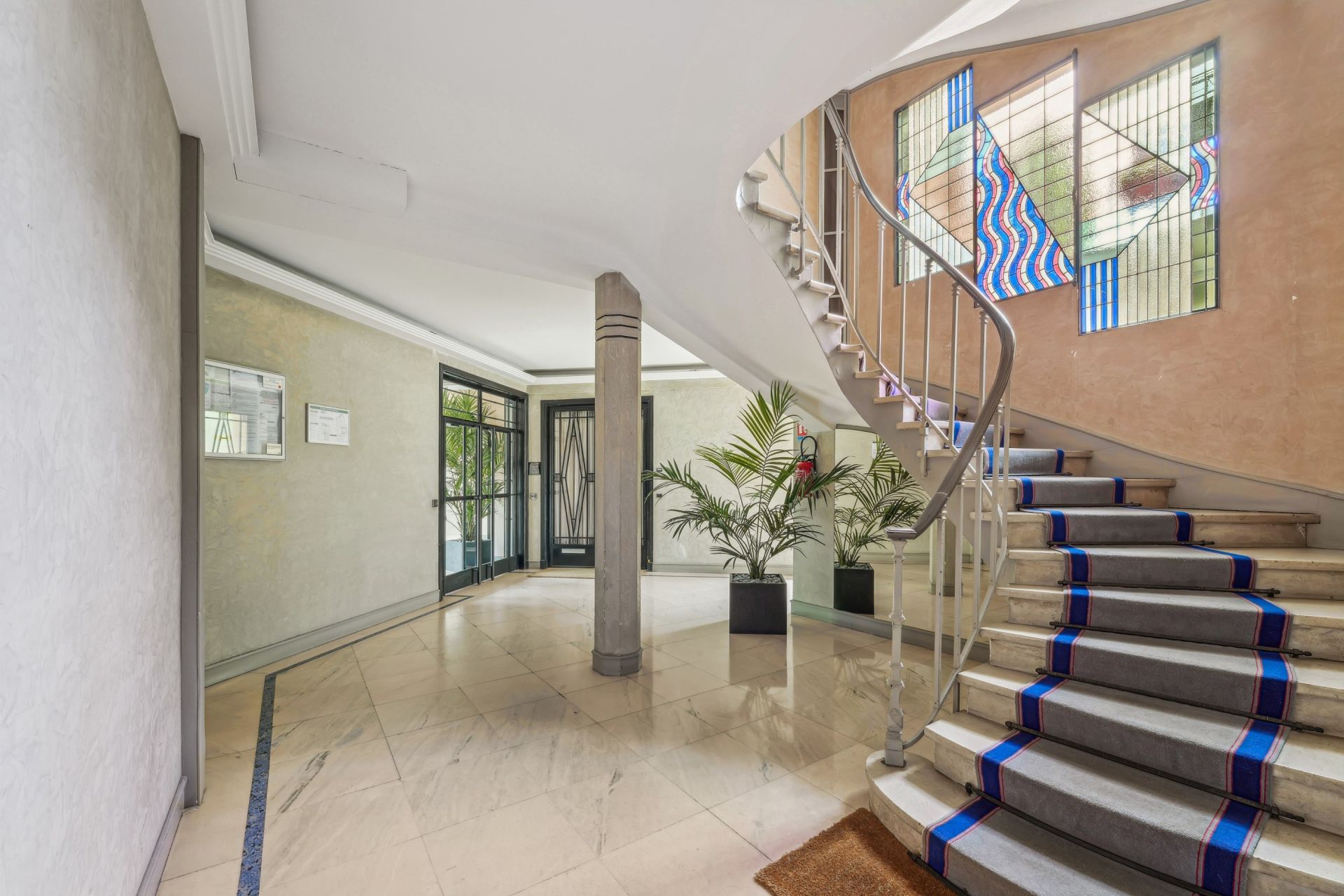 apartment 2 Rooms for sale on NEUILLY SUR SEINE (92200)