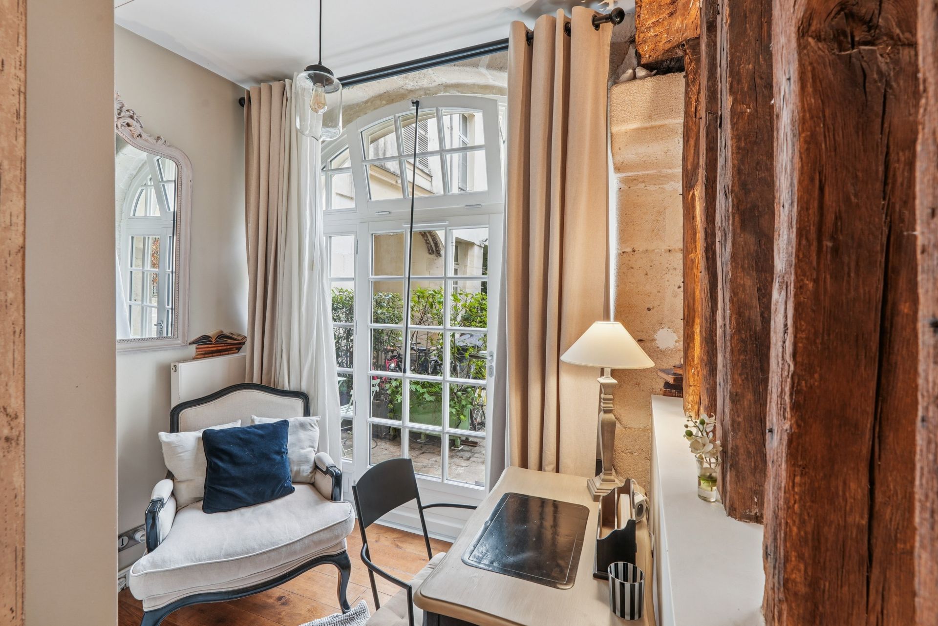 apartment 2 Rooms for sale on PARIS (75004)
