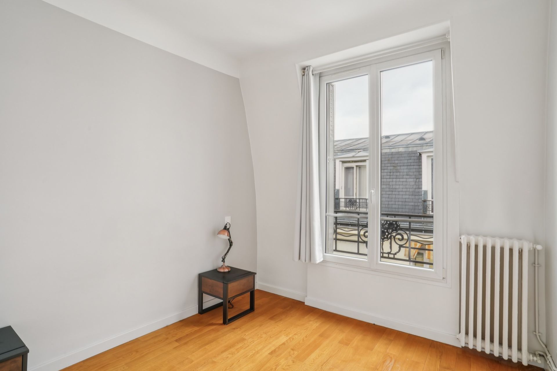artist studio 3 Rooms for sale on PARIS (75018)