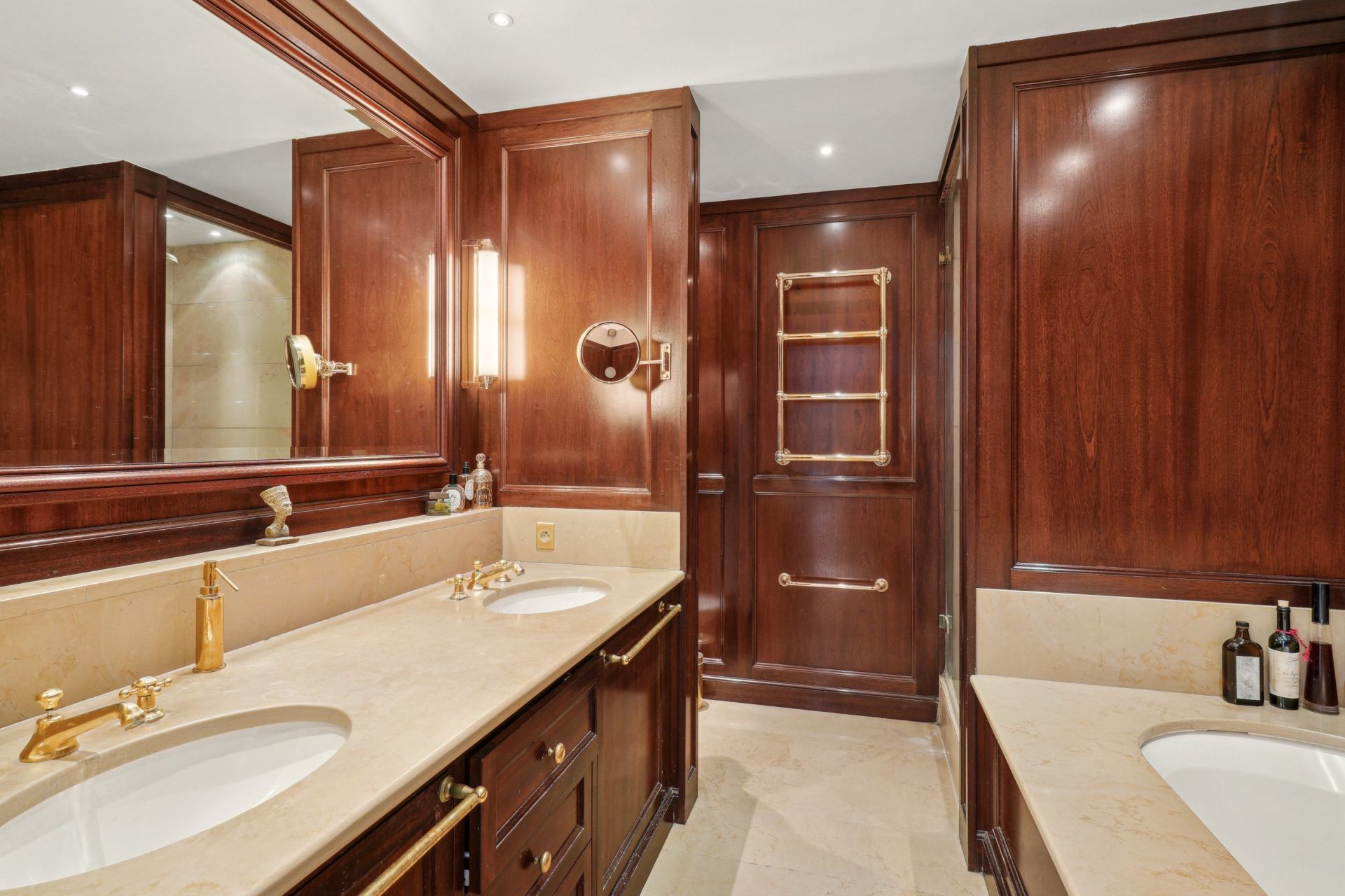 appartement 5 Pièces en vente sur PARIS (75007)