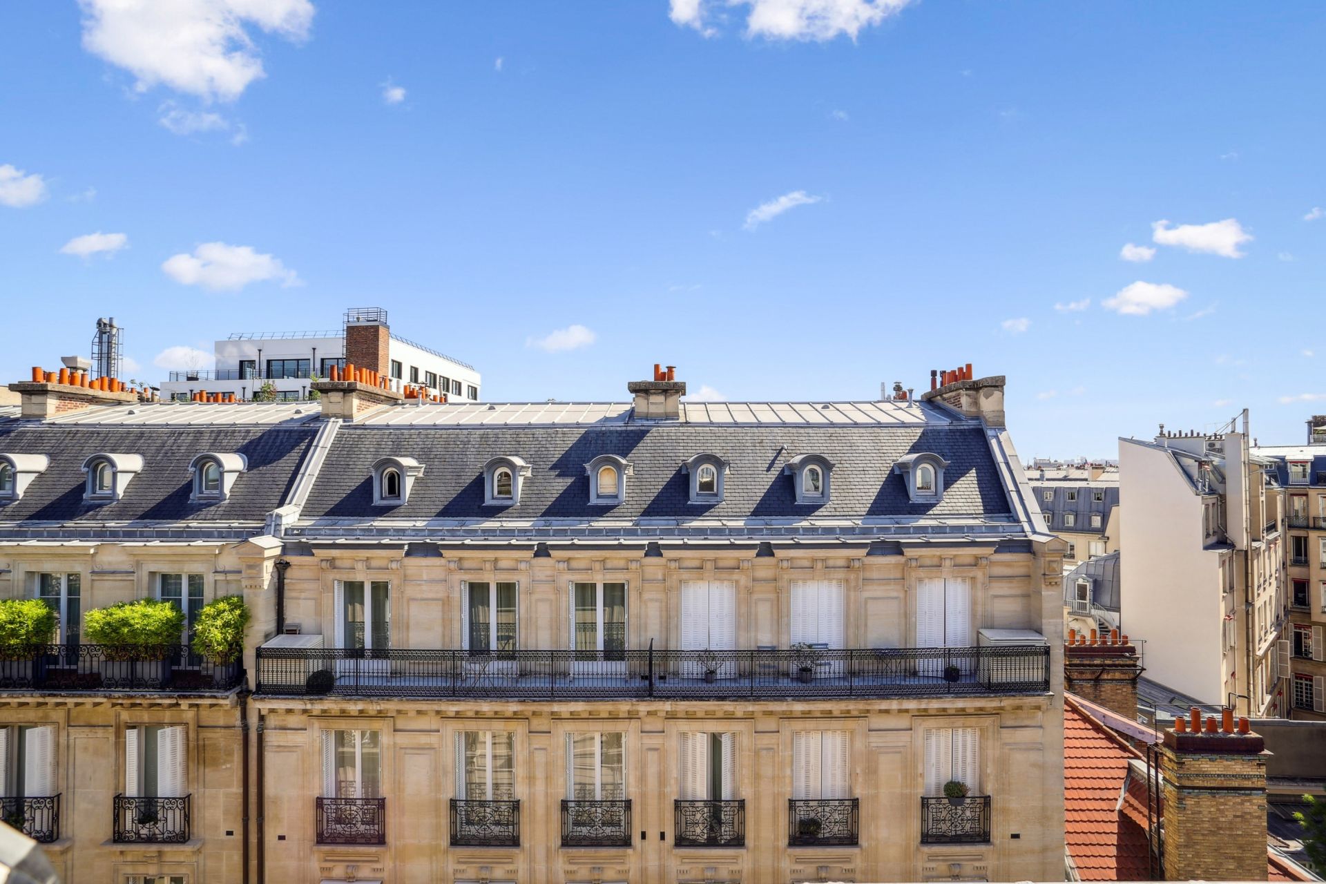 apartment 2 Rooms for sale on PARIS (75008)