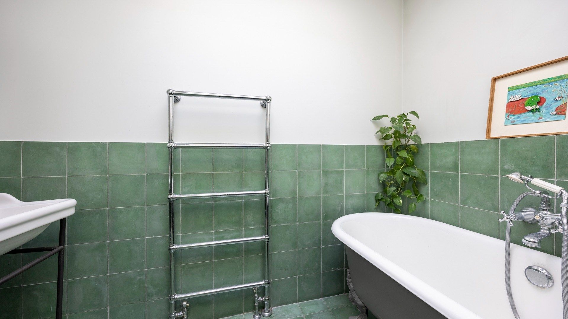 house 7 Rooms for sale on PARIS (75018)