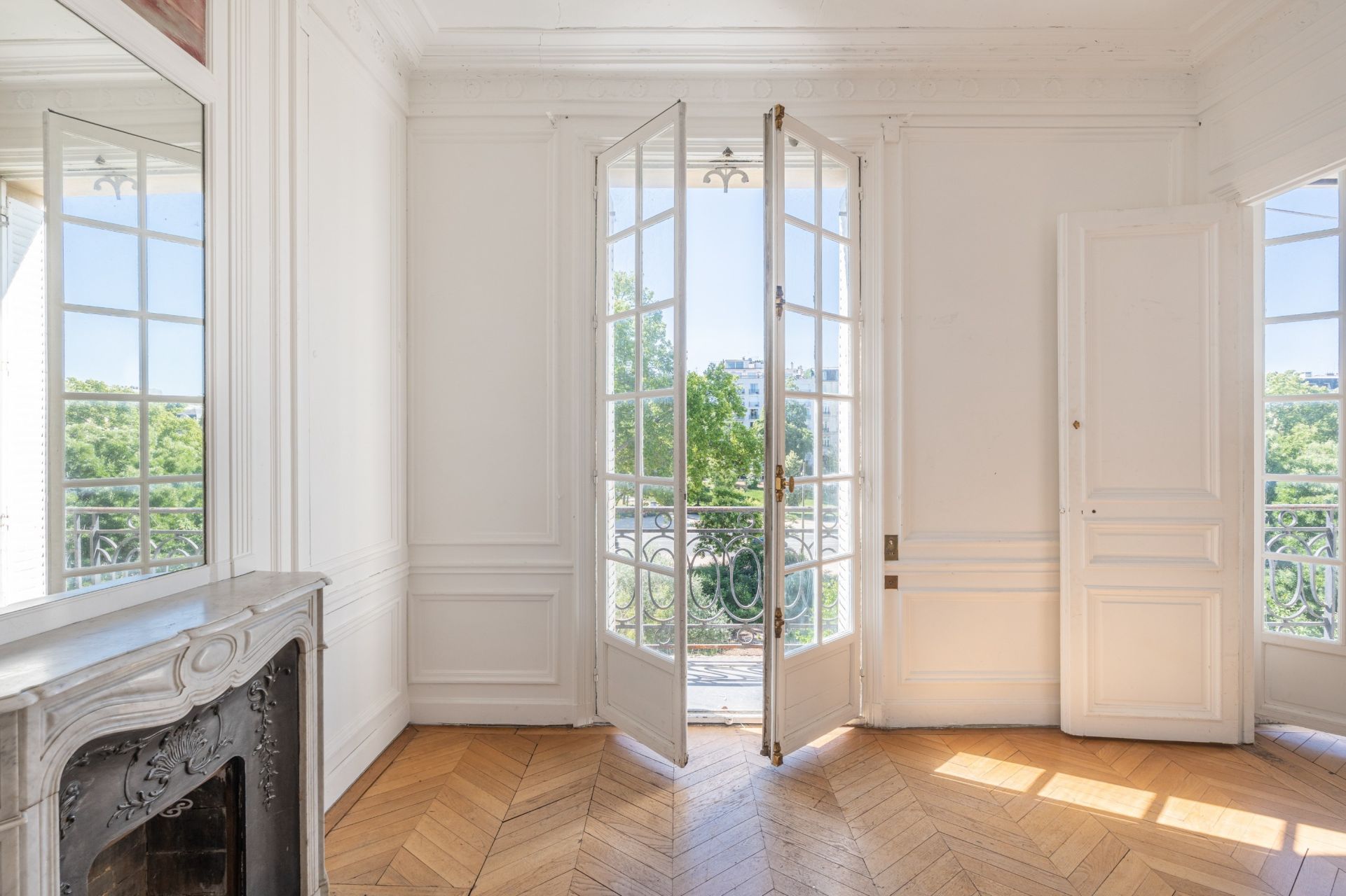 hôtel particulier 14 Pièces en vente sur PARIS (75016)