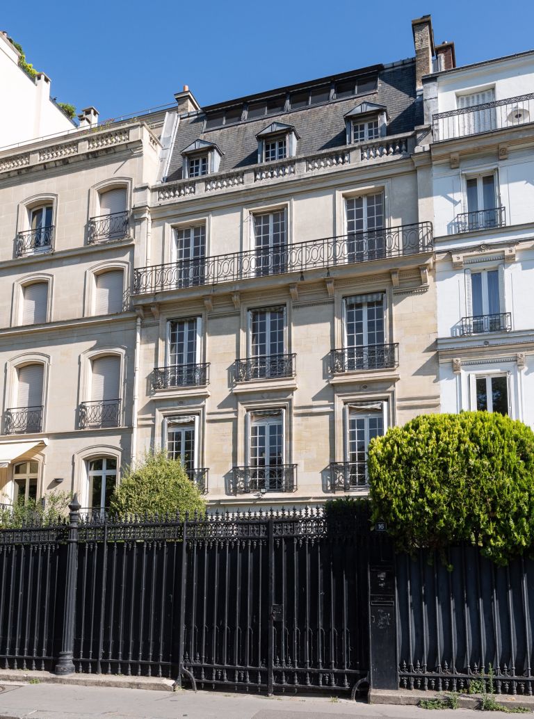 hôtel particulier 14 Pièces en vente sur PARIS (75016)